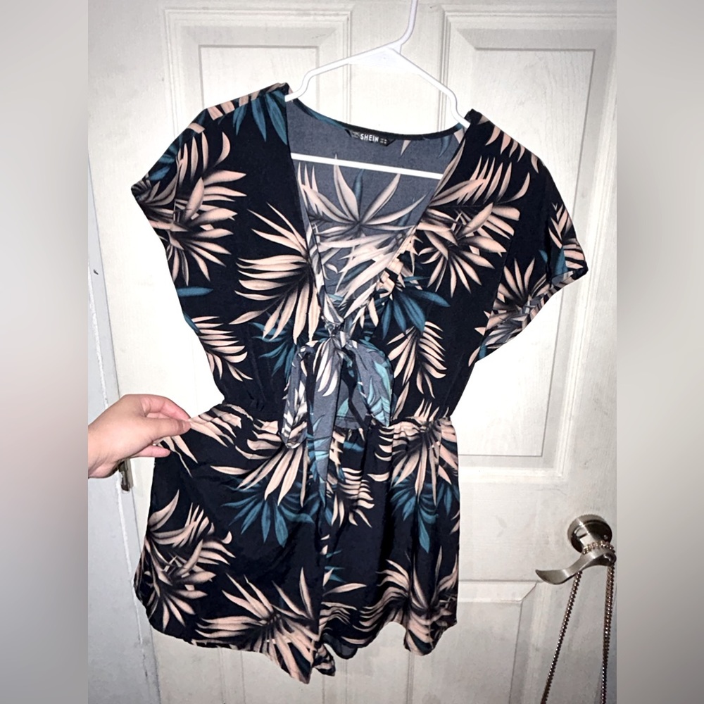 Jumpsuit with flowers